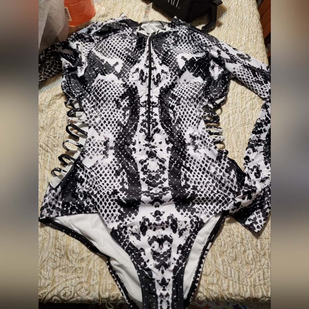 New Amazon Medium Swimsuit